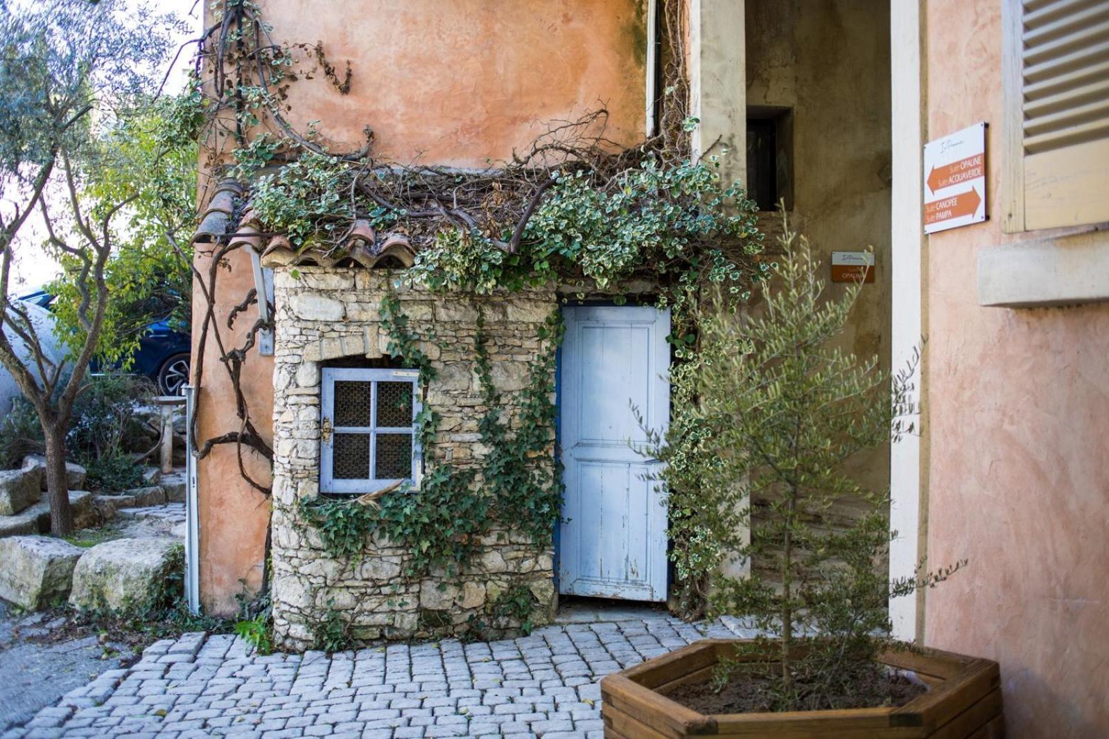 In Provence Hotel - Experience Atypique Venelles Eksteriør billede