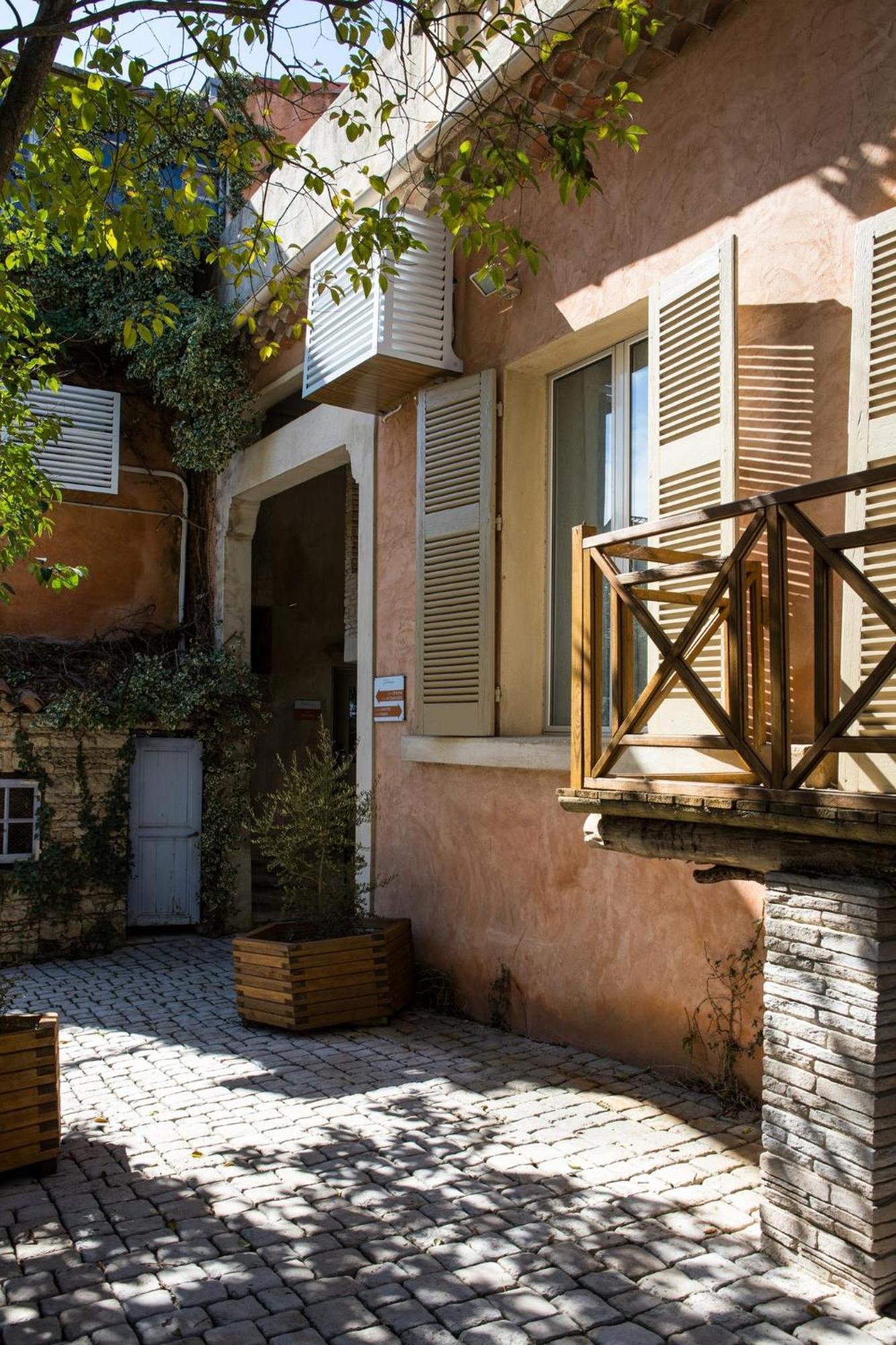 In Provence Hotel - Experience Atypique Venelles Eksteriør billede
